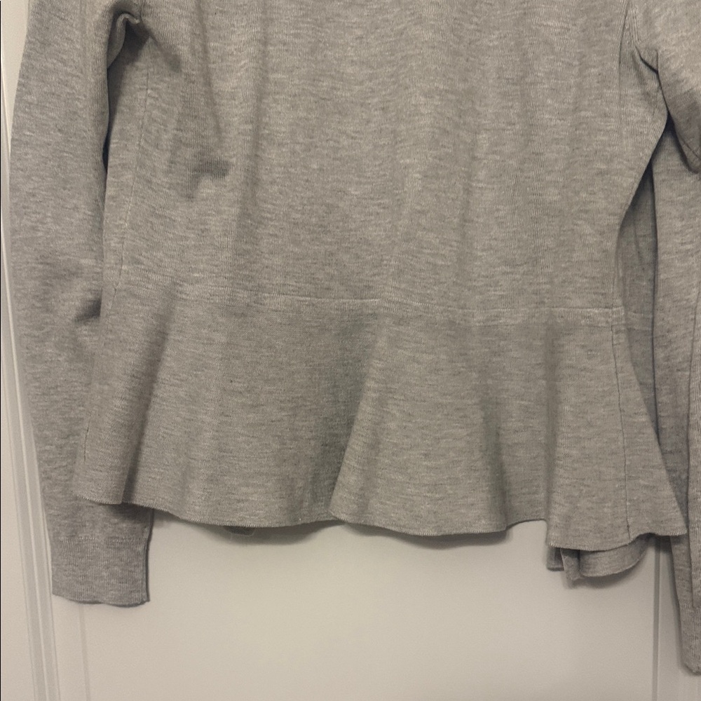 White House Black Market Women's Gray Open Cardigan - Picture 4 of 4